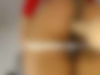 Live cam show with KamelyHott - Average on Camsoda