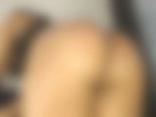 Cam Show en direct de KamelyHott