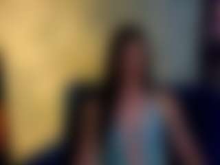 Live cam show with KaylaJoyy - Skinny on Milf Play