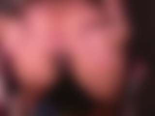 Kim-dolls1823's Live Sex Cam Show