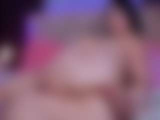 Live cam show with MiaaFarrel - Hazel Eyes on Fit Hotties