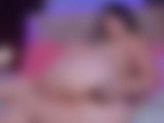 Live cam show with MiaaFarrel - Hazel Eyes on boobsie.com