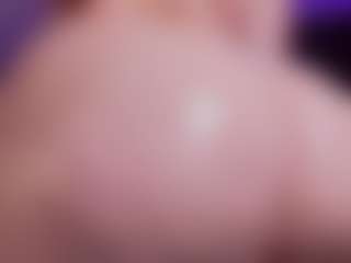 MiaaFarrel's Live Sex Cam Show