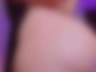 MiaaFarrel's Live Sex Cam Show