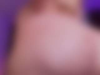 MiaaFarrel's Live Sex Cam Show