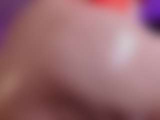 MiaaFarrel's Live Sex Cam Show