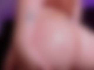 MiaaFarrel's Live Sex Cam Show