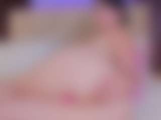 Live cam show with MiaaFarrel - Dildo Or Vibrator on CamSodaAdn