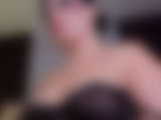 MiaaFarrel's Live Sex Cam Show