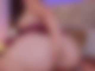 MiaaFarrel's Live Sex Cam Show