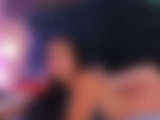 Live cam show with viviprinncess - Normal on Milfs Live