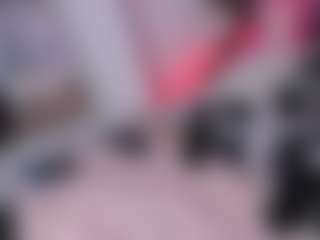 Live cam show with viviprinncess - Athletic on CamwithHer
