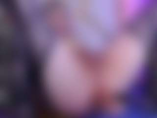 Live cam show with Ashleyparkerr - HD on Mixed Magazine Live