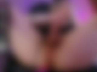 Live cam show with Ashleyparkerr - White on camwithhim.com | colombia