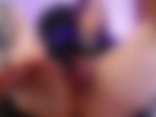 Live cam show with Ashleyparkerr - Blonde Hair on Pornisteam.com