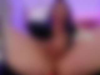 Live cam show with Ashleyparkerr - Dutch on Milf Play
