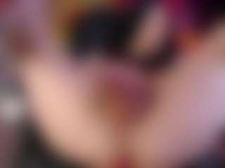 Live cam show with Ashleyparkerr - Tiny Tits on Fling VIP Chat