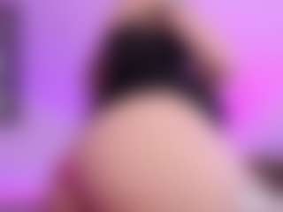 Live cam show with Ashleyparkerr - Dutch on Camsoda