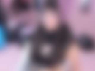 bizzynoar's Live Sex Cam Show