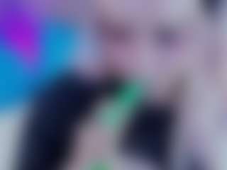 bizzynoar's Live Sex Cam Show