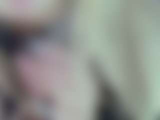 bizzynoar's Live Sex Cam Show