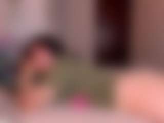 reyniri's Live Sex Cam Show