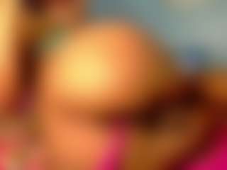Live cam show with VictoriaXecret - Black Hair on Camiplay Live