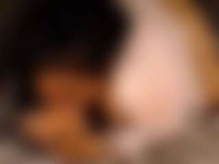 JuicyTeacher MILF webcam performer live streaming