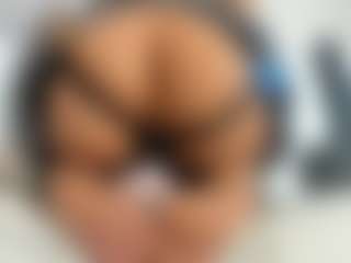 alanaablue's Live Sex Cam Show