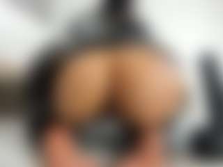 alanaablue's Live Sex Cam Show
