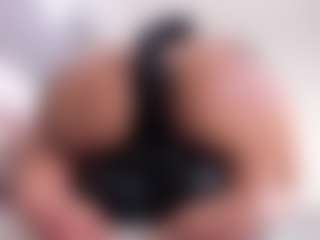 alanaablue's Live Sex Cam Show