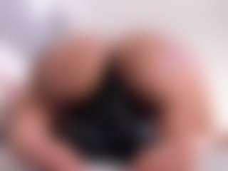 alanaablue's Live Sex Cam Show
