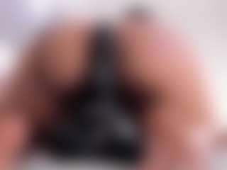 alanaablue's Live Sex Cam Show