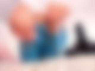 alanaablue's Live Sex Cam Show