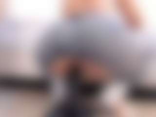 Live cam show with alanaablue - Athletic on mypornchat.com