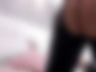 Live cam show with alanaablue - Fingering on CamClone