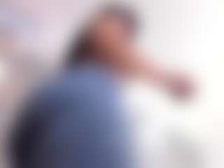 alanaablue's Live Sex Cam Show