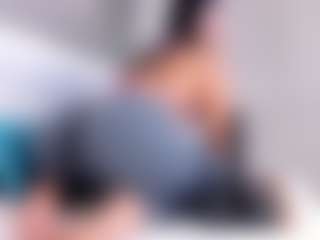 Live cam show with alanaablue - Bikini on Gym Cam Girls