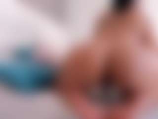 alanaablue's Live Sex Cam Show