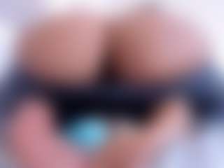 alanaablue's Live Sex Cam Show