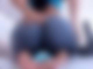 alanaablue's Live Sex Cam Show