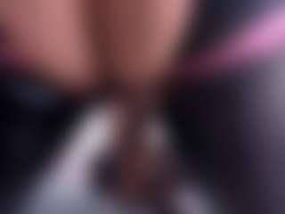 alanaablue's Live Sex Cam Show