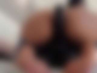 alanaablue's Live Sex Cam Show