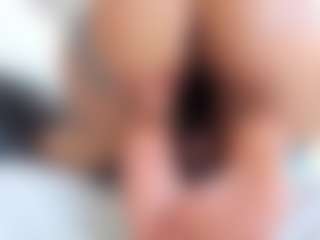 alanaablue's Live Sex Cam Show