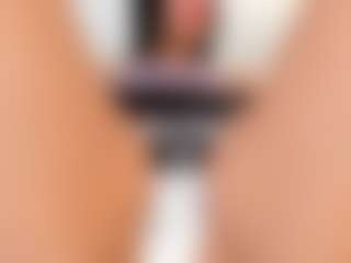 alanaablue's Live Sex Cam Show
