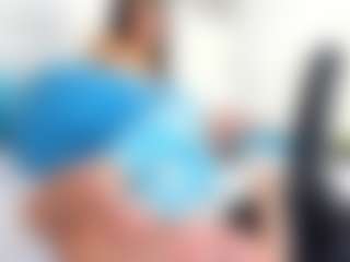 alanaablue's Live Sex Cam Show