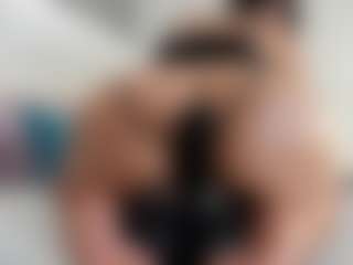 alanaablue's Live Sex Cam Show