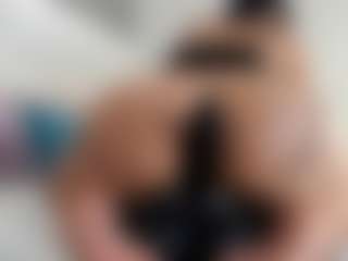 alanaablue's Live Sex Cam Show