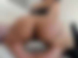 alanaablue's Live Sex Cam Show