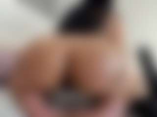 alanaablue's Live Sex Cam Show